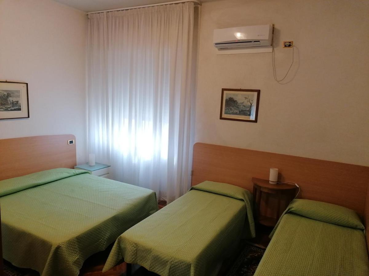Sacco Bed&Breakfast Rovigo Bagian luar foto