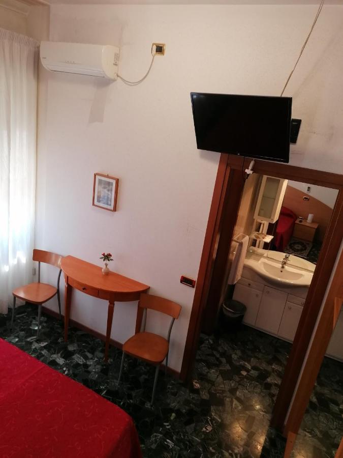 Sacco Bed&Breakfast Rovigo Bagian luar foto