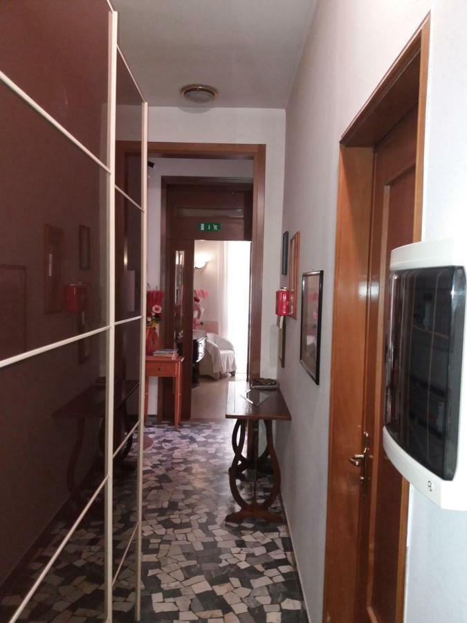Sacco Bed&Breakfast Rovigo Bagian luar foto